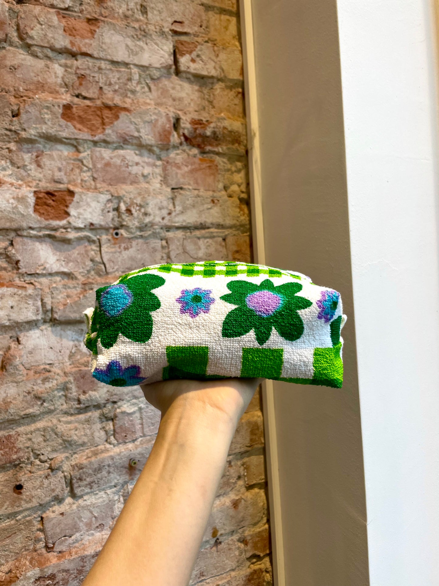 Cosmetic bag pril flower green