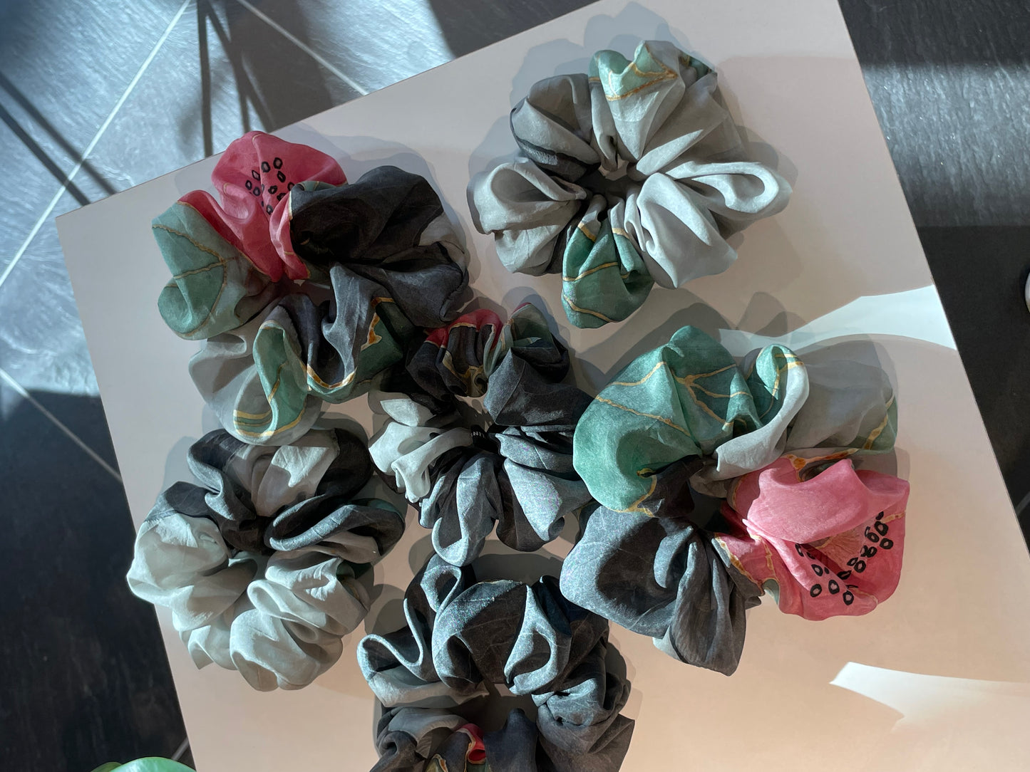 Scrunchie rainy flower