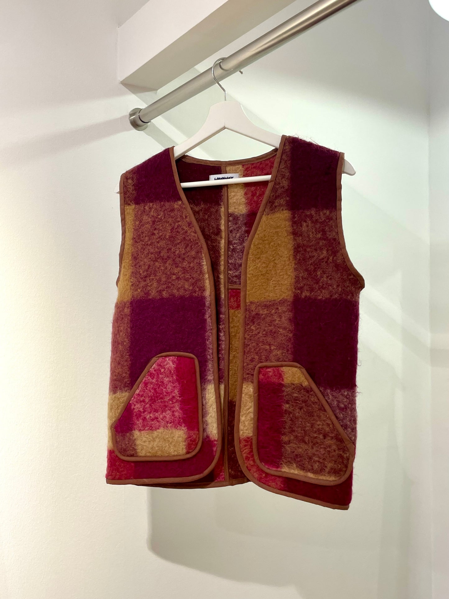 Weste Adan red wine / XS/S