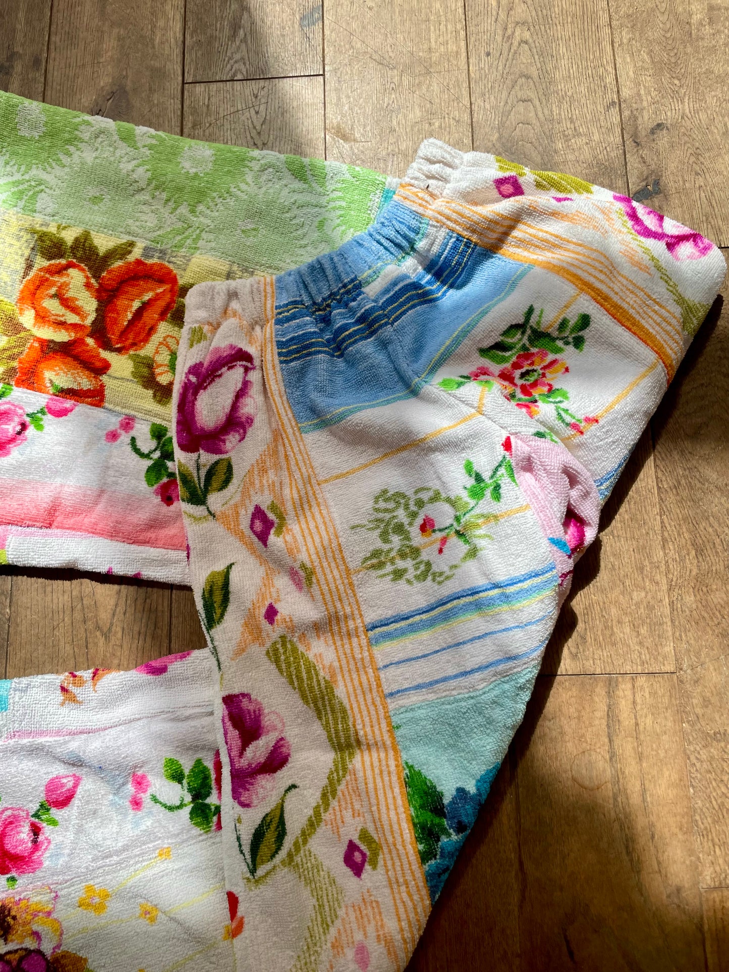 Frottee Pants flower patchwork / XS/S