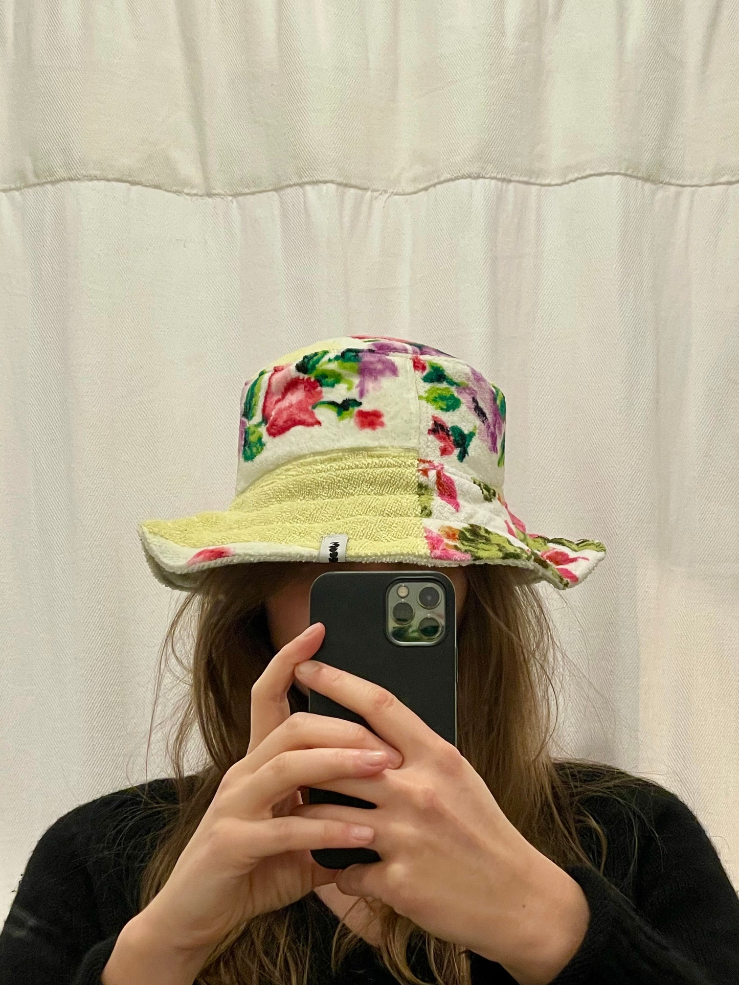 Reversible Bucket Hat vintage flower / L