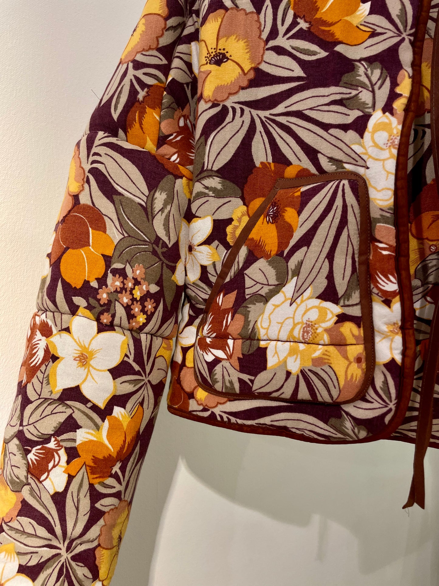 Jacke Emmi 70s flower / S-XL