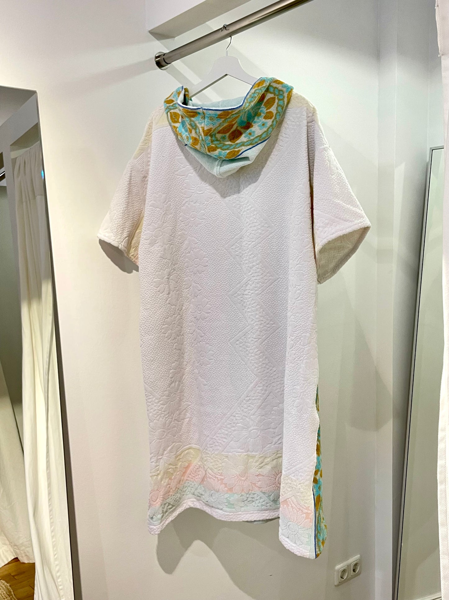 Poncho soft white / Uni