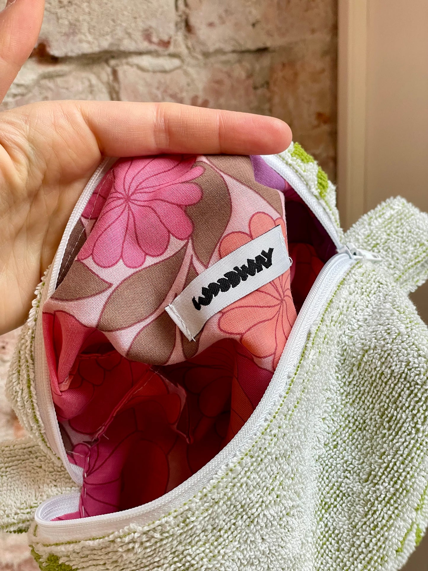 Cosmetic bag moss green