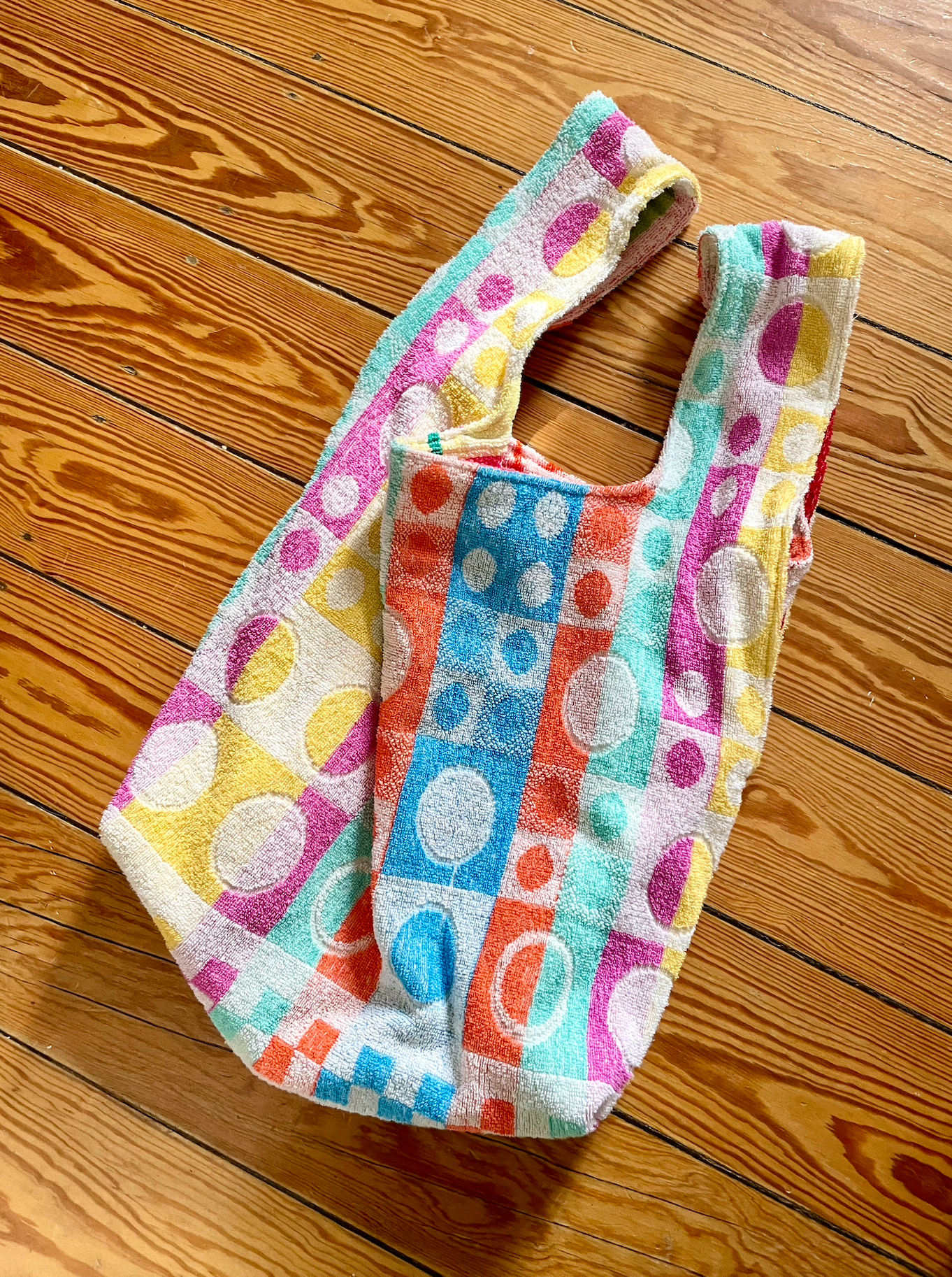 Reversible XXL Shopper rainbow flower
