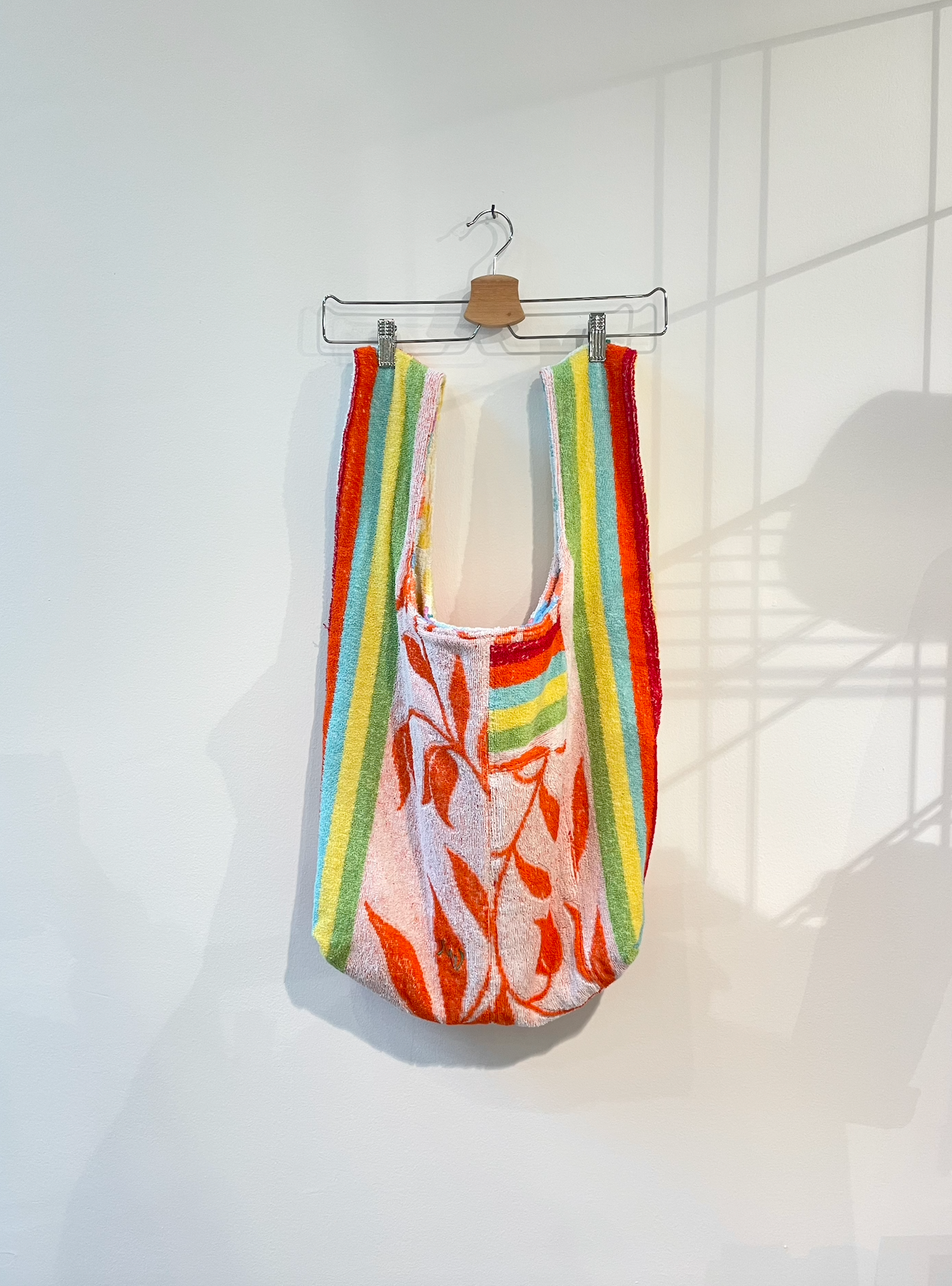 Reversible XXL Shopper rainbow flower