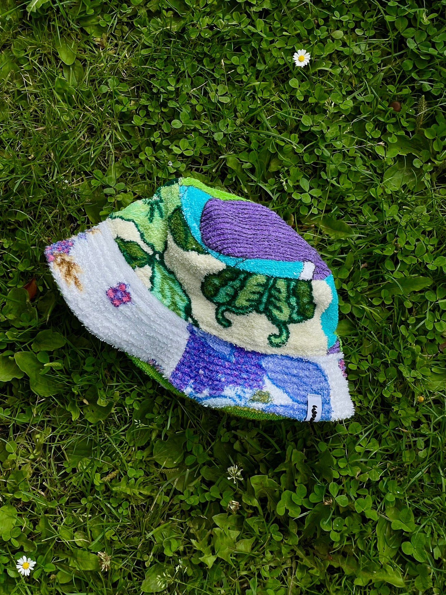 Reversible Bucket Hat she‘s a fairy / M
