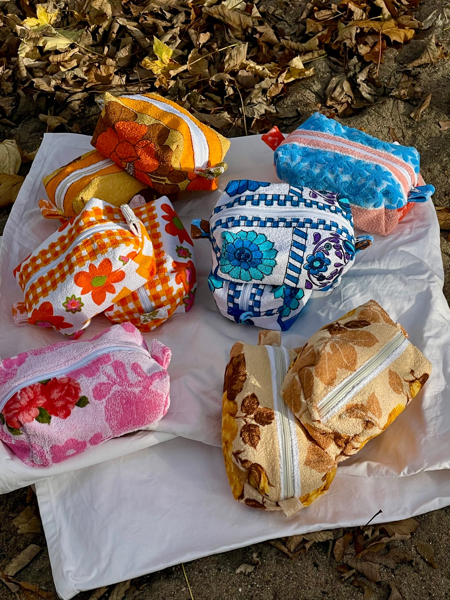 Cosmetic bag warm flower