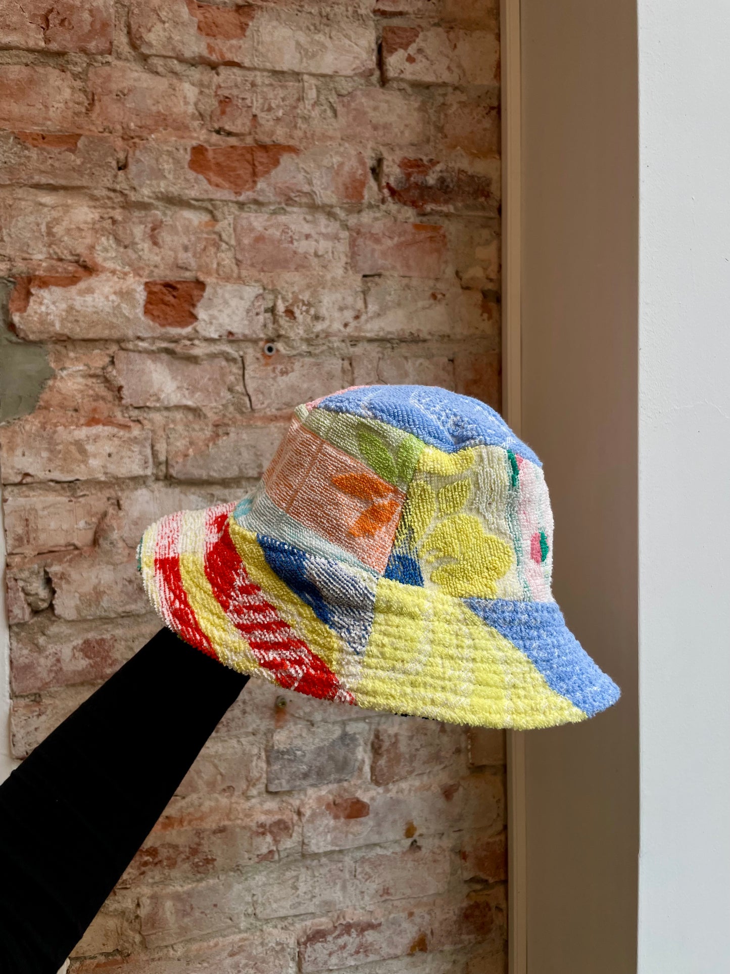Reversible Bucket Hat playground vol. 3 / L