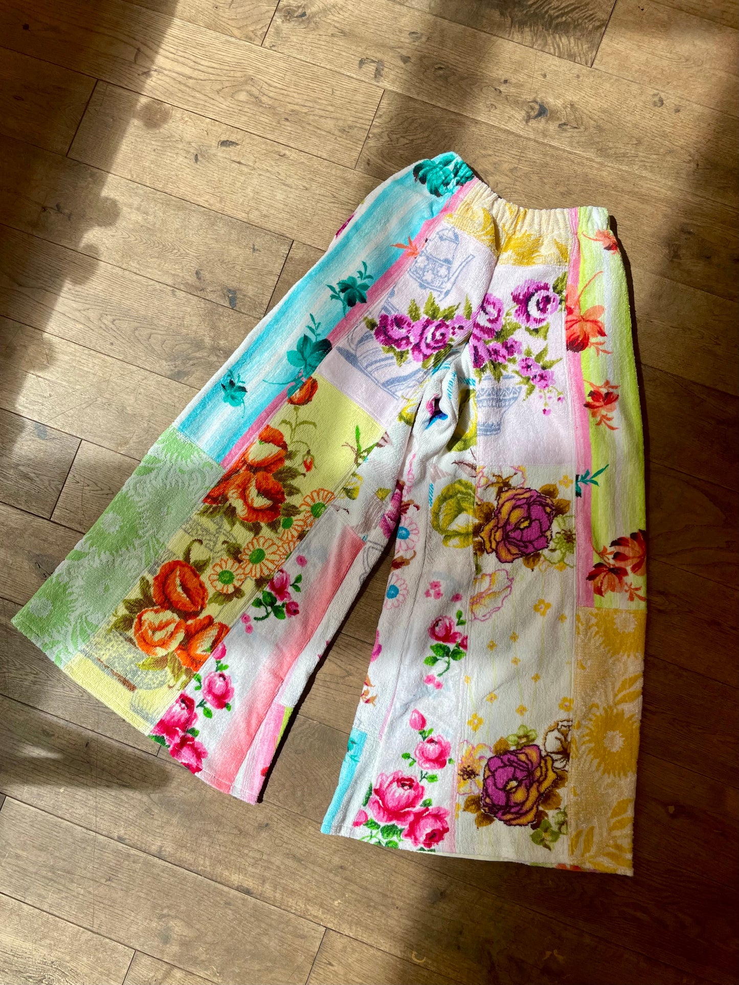 Frottee Pants flower patchwork / XS/S