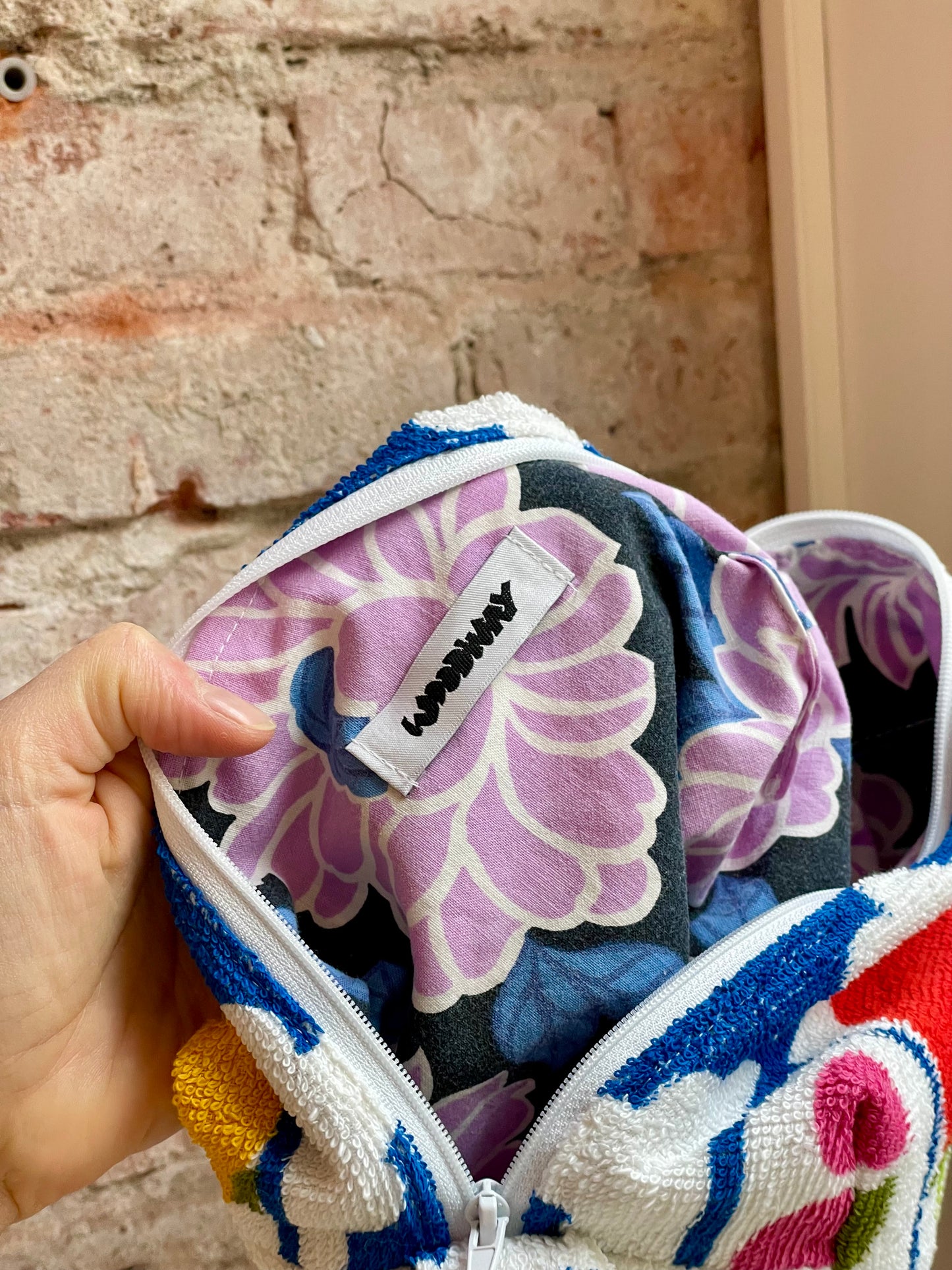 Cosmetic bag tomato soup