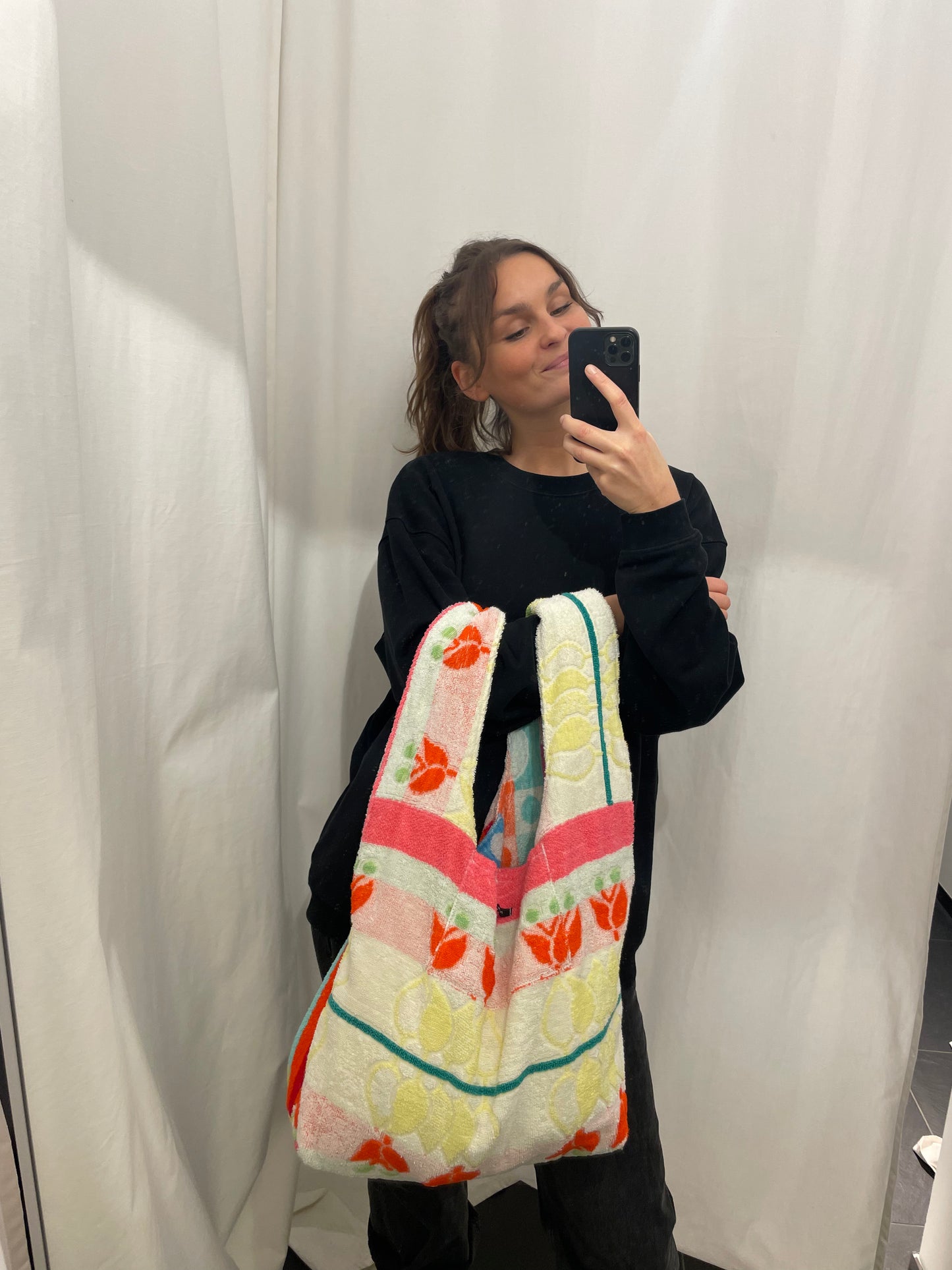 Reversible XXL Shopper rainbow flower