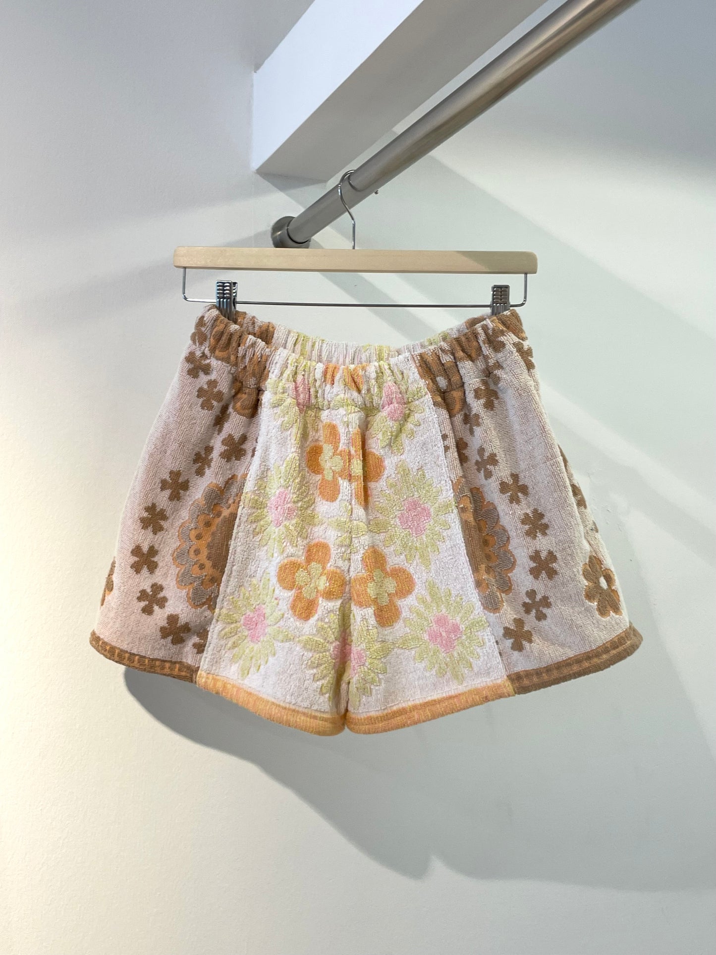 Frottee Shorts vanilla flowers / S/M