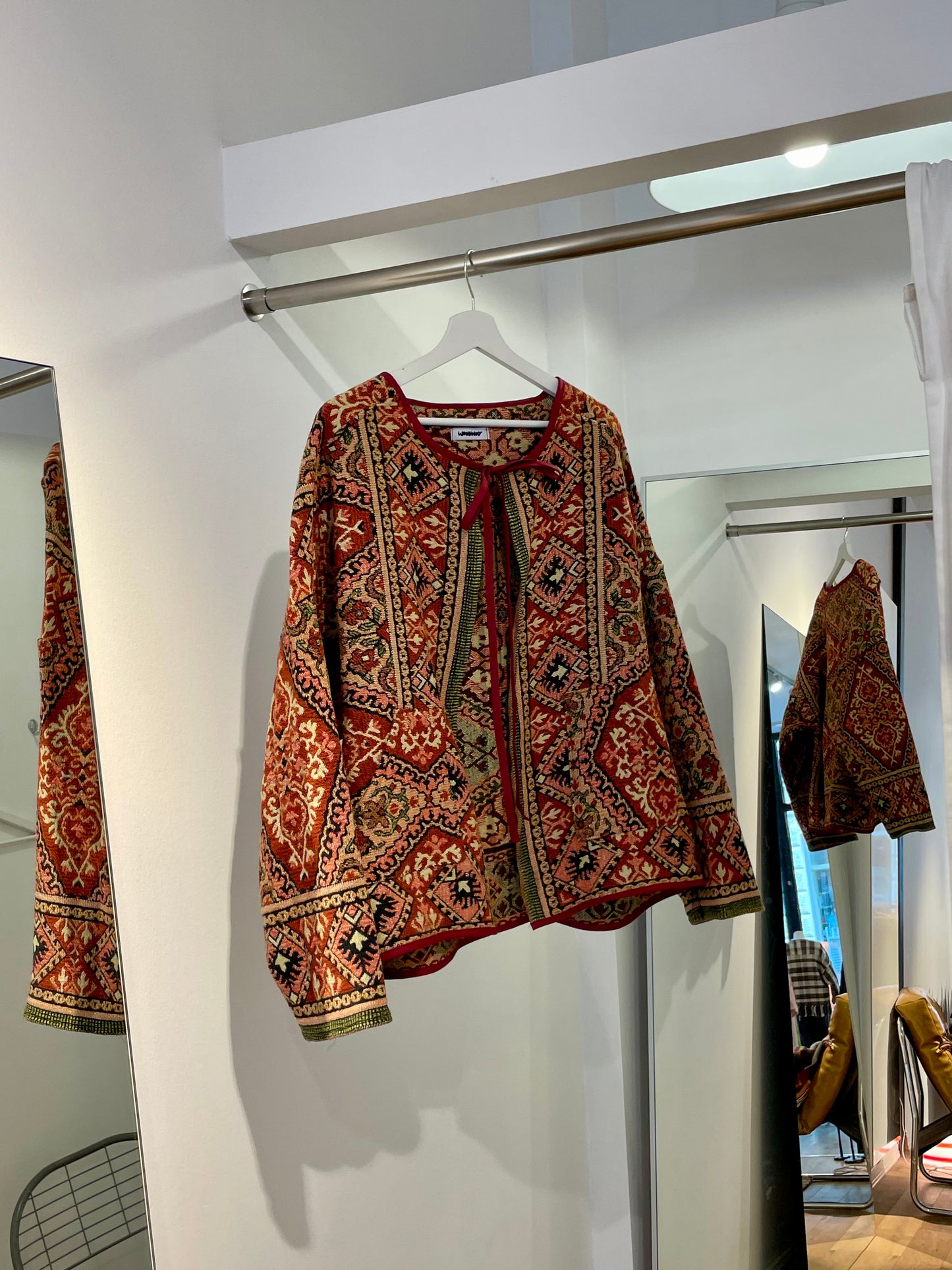 Jacke Emmi bordeaux jacquard / S-XL
