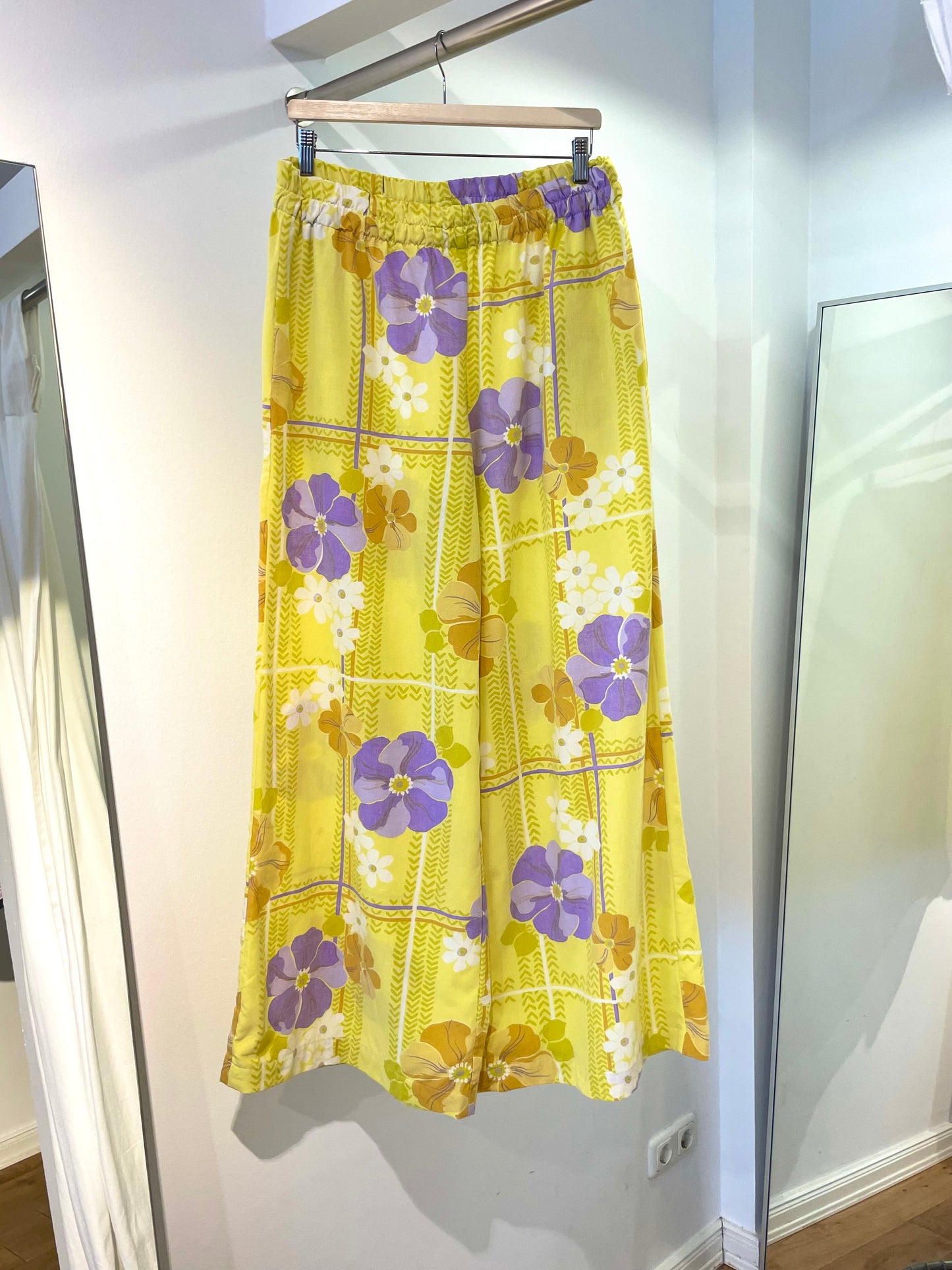 Pants buttery field