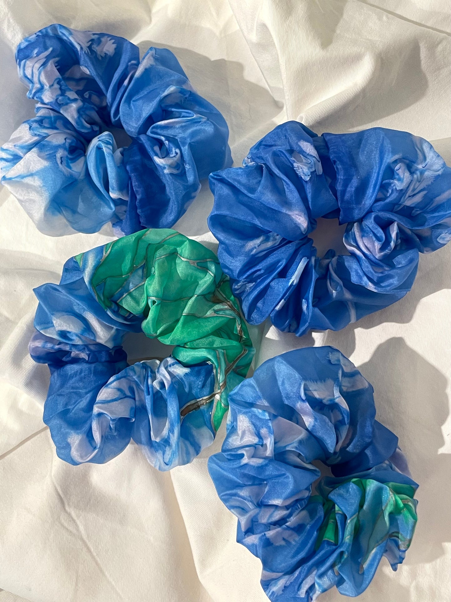 Scrunchie blue lagoon