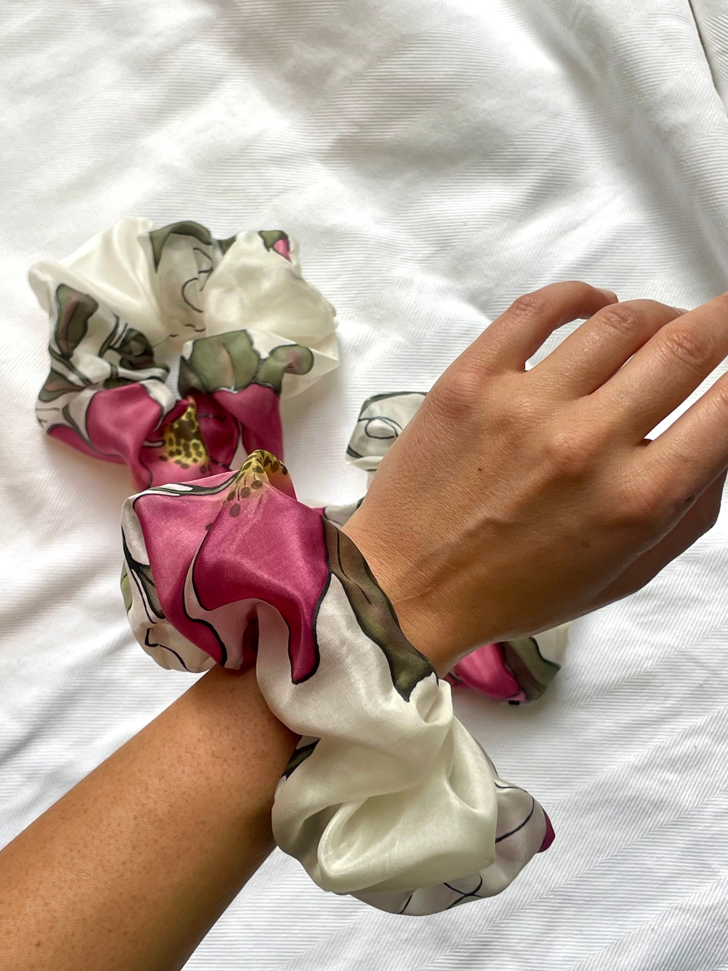 Silk Scrunchie wedding rose