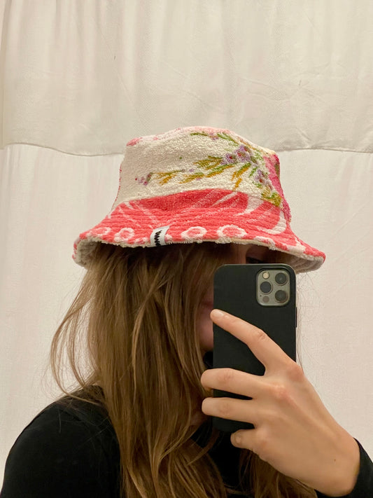 Reversible Bucket Hat rosy love / M