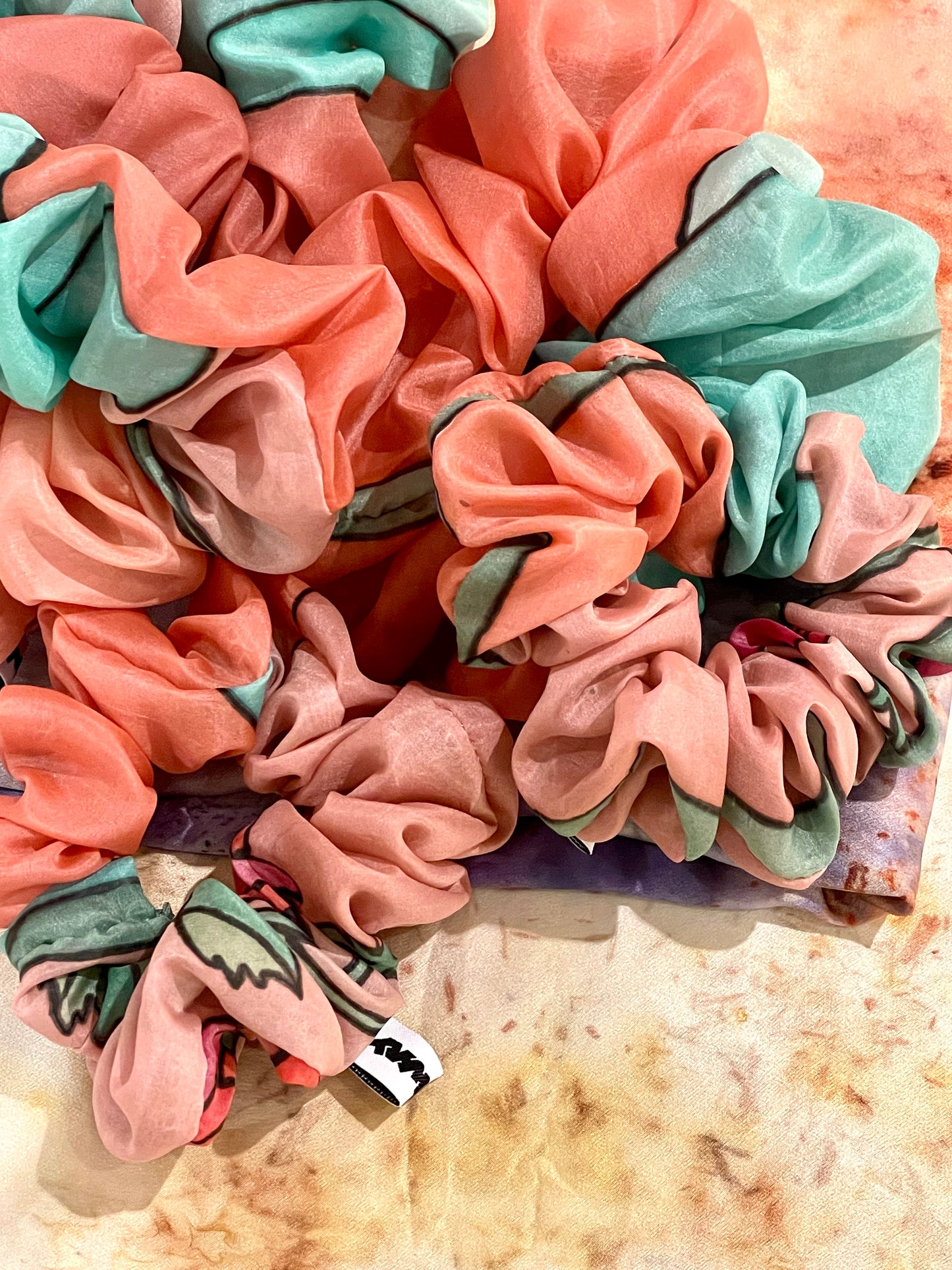 Scrunchie pastell flower