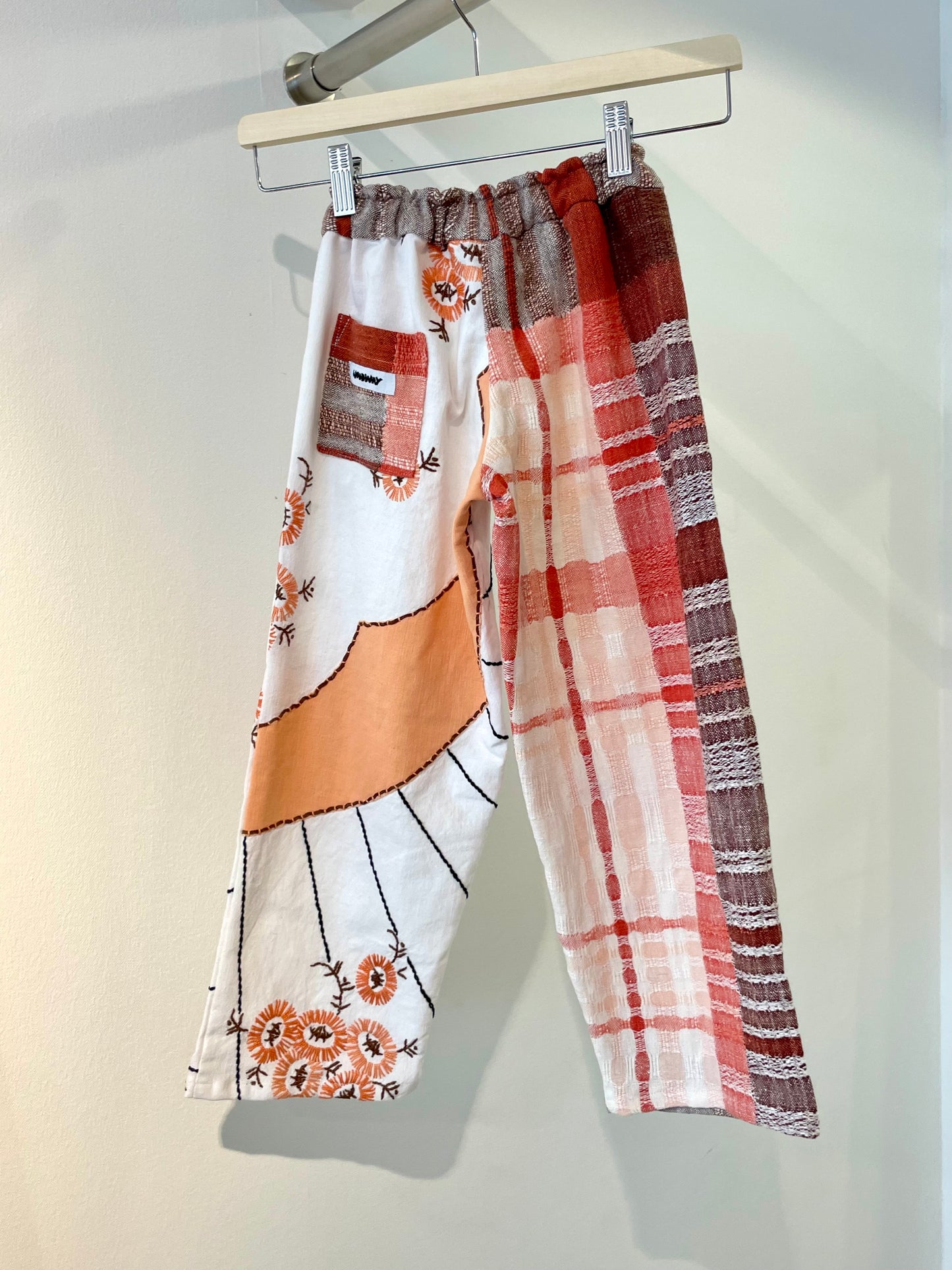 Kids Pants embroidered flower- 6y/116-122cm