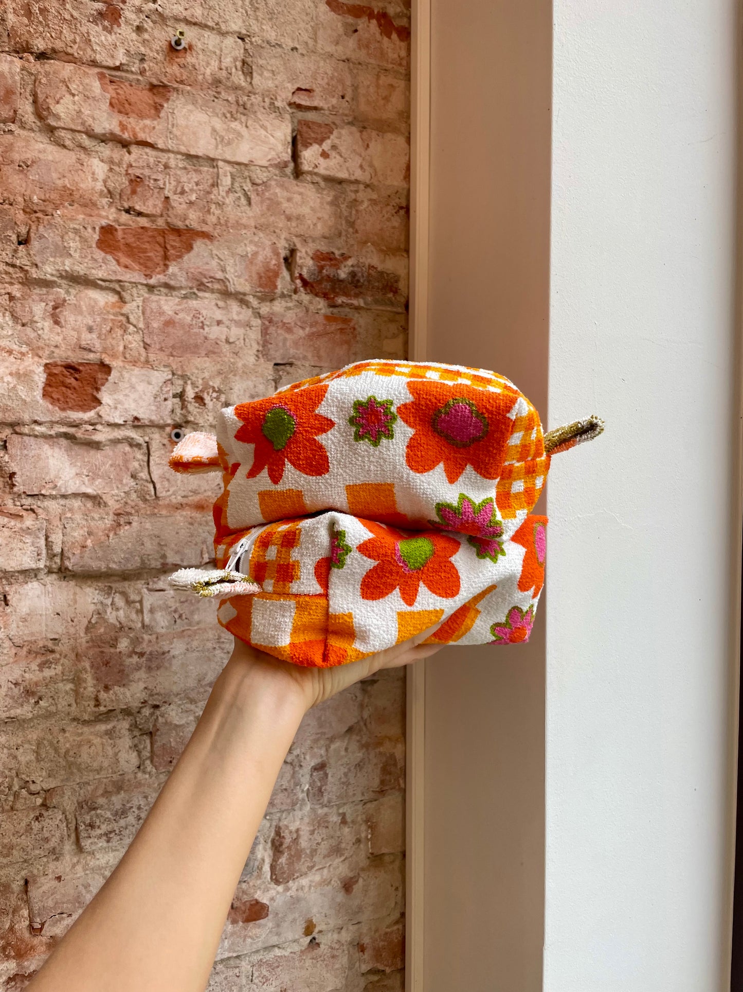 Cosmetic bag orange pril flower