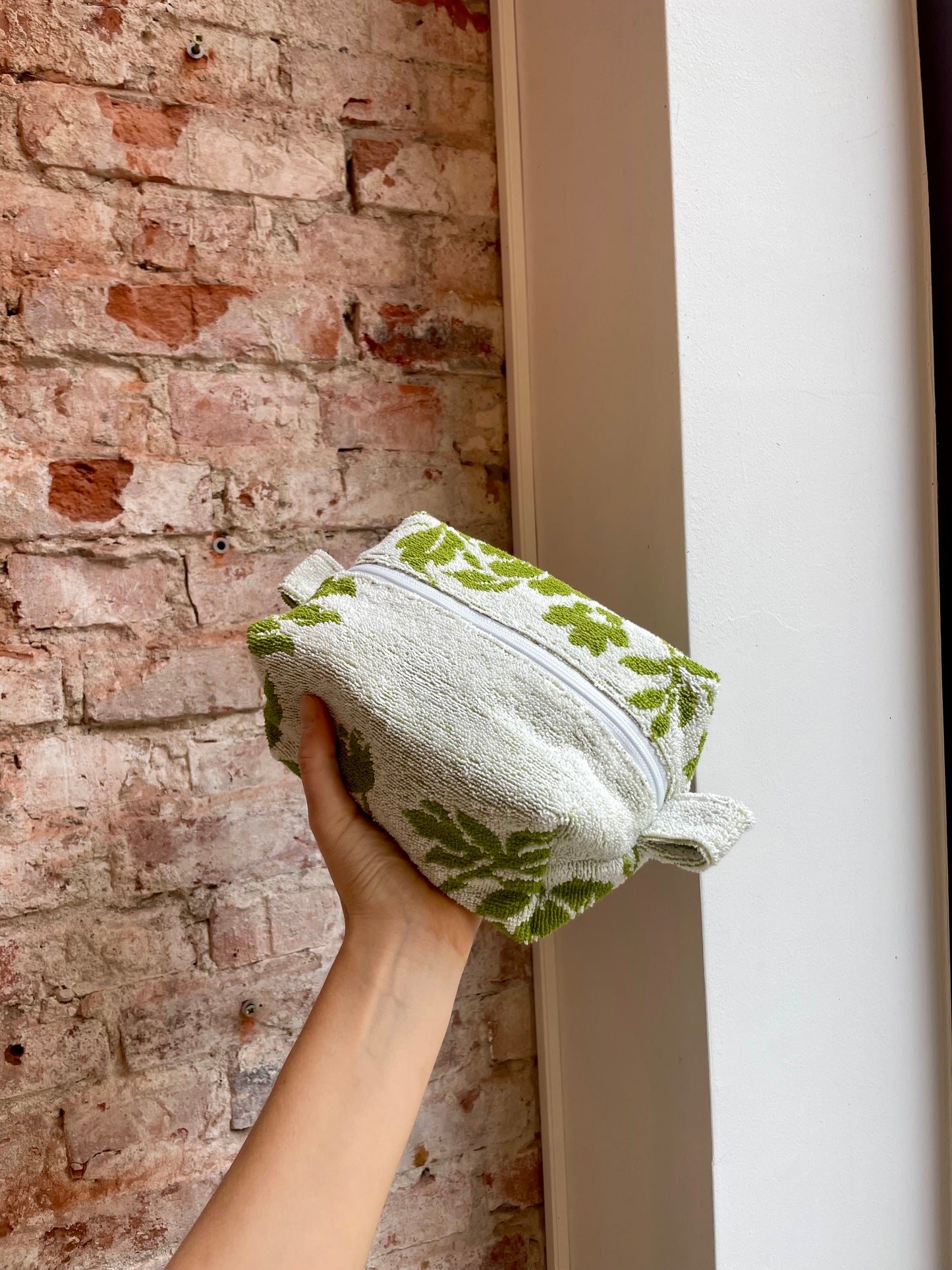 Cosmetic bag moss green