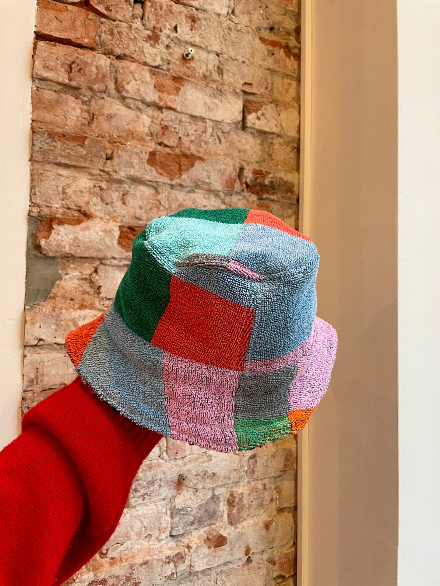 Reversible Bucket Hat playground vol. 1/ L