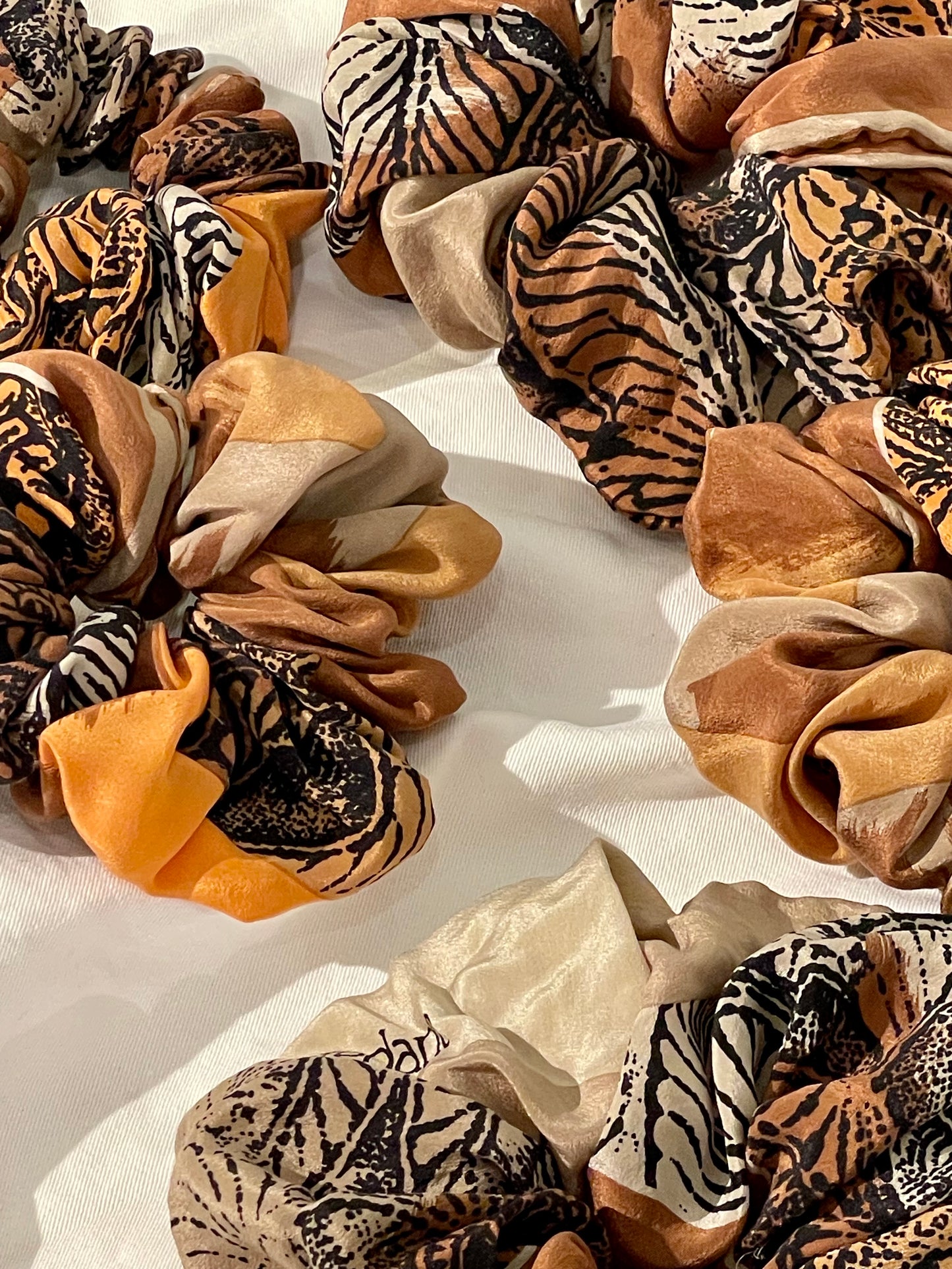 Scrunchie warm & shiny