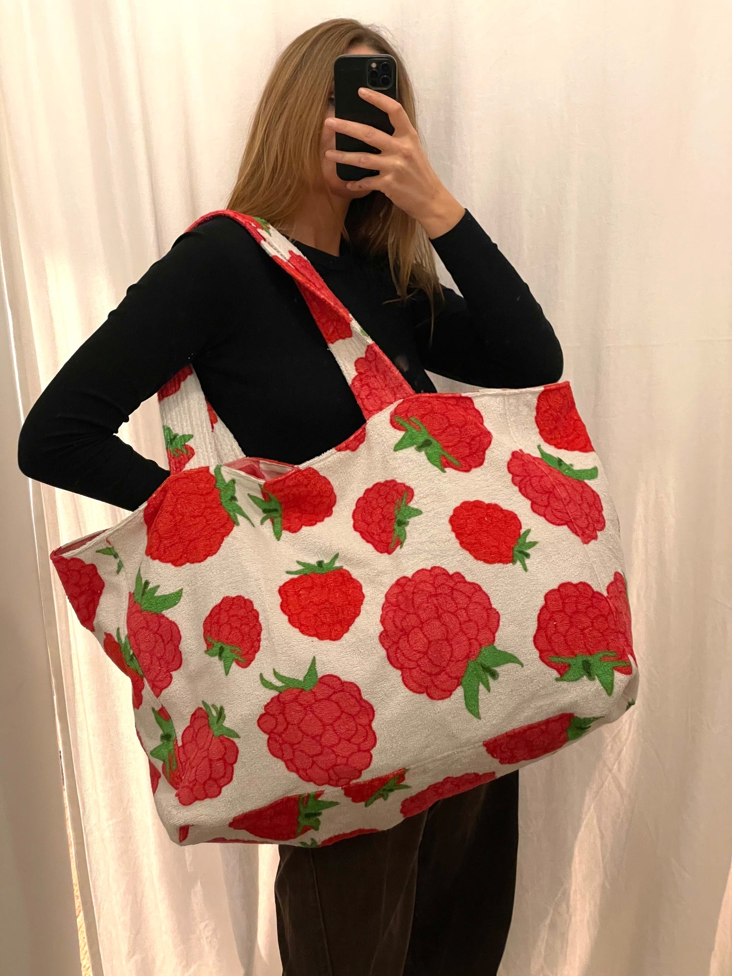 XXL Beach Bag rasberry basket