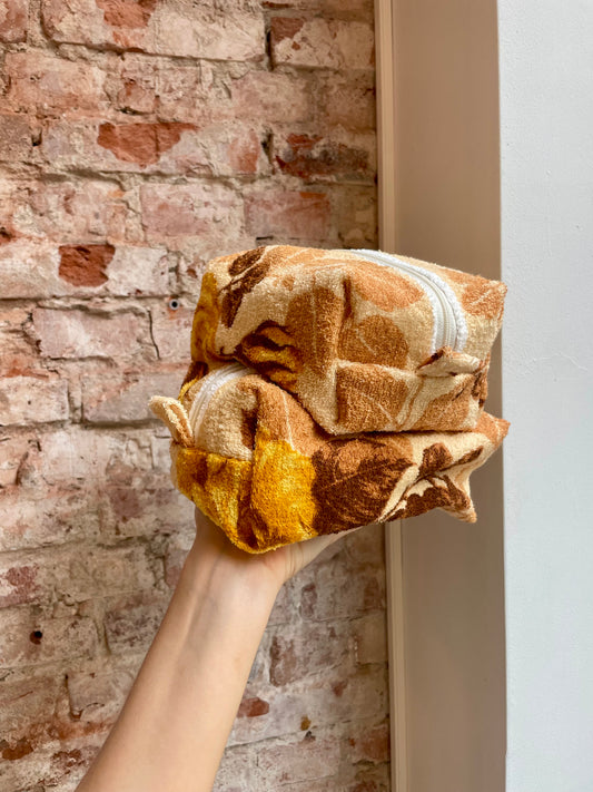 Cosmetic bag warm flower