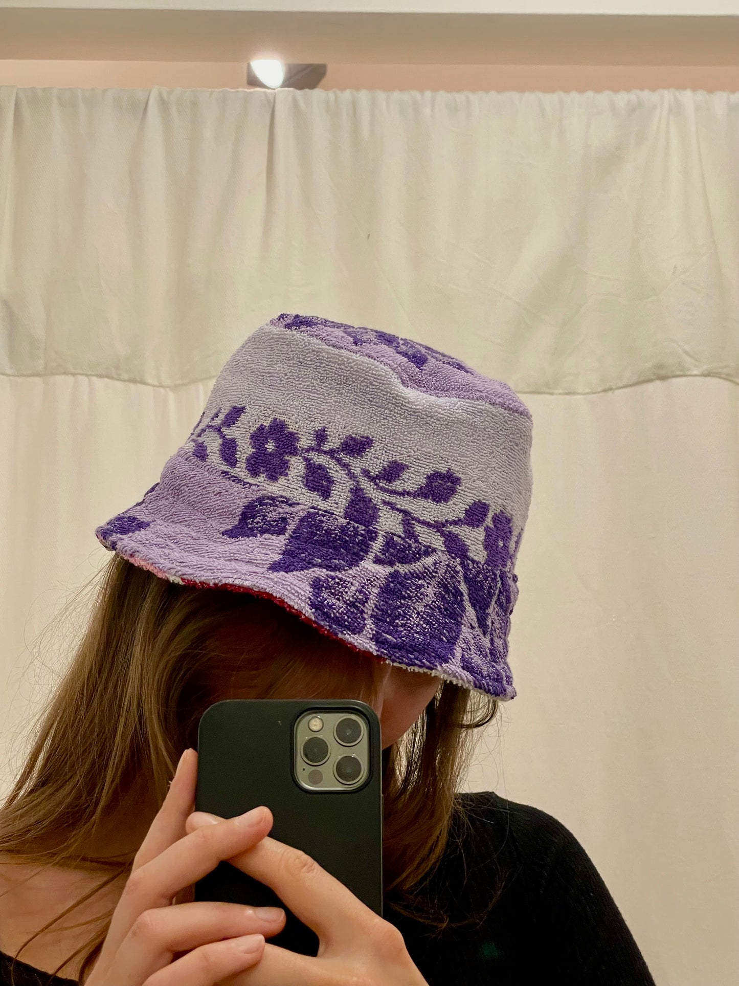 Reversible Bucket Hat violett fire/ L