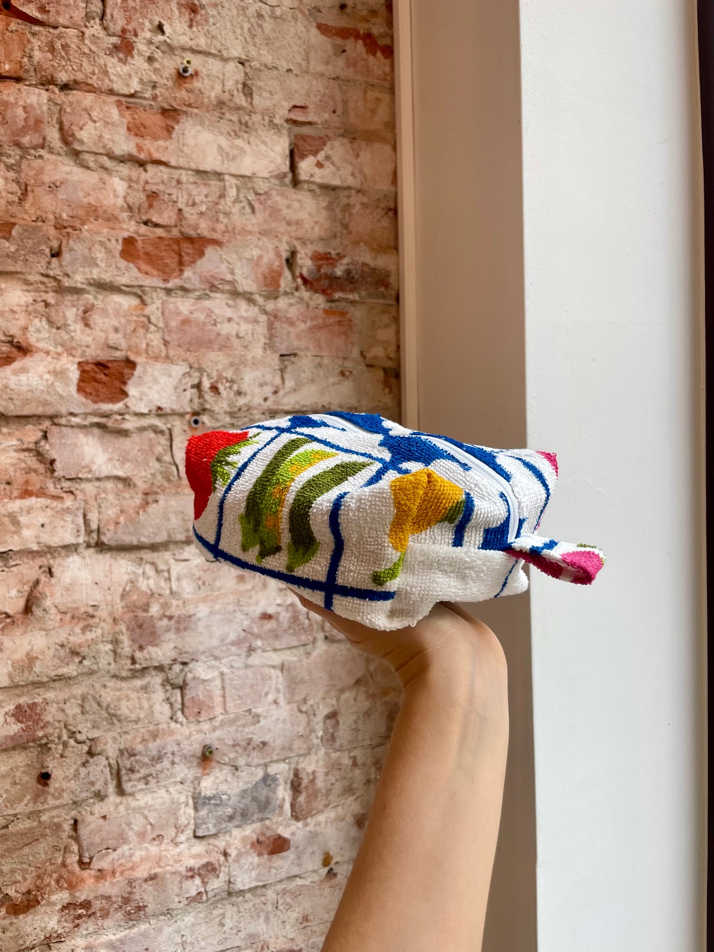 Cosmetic bag tomato soup