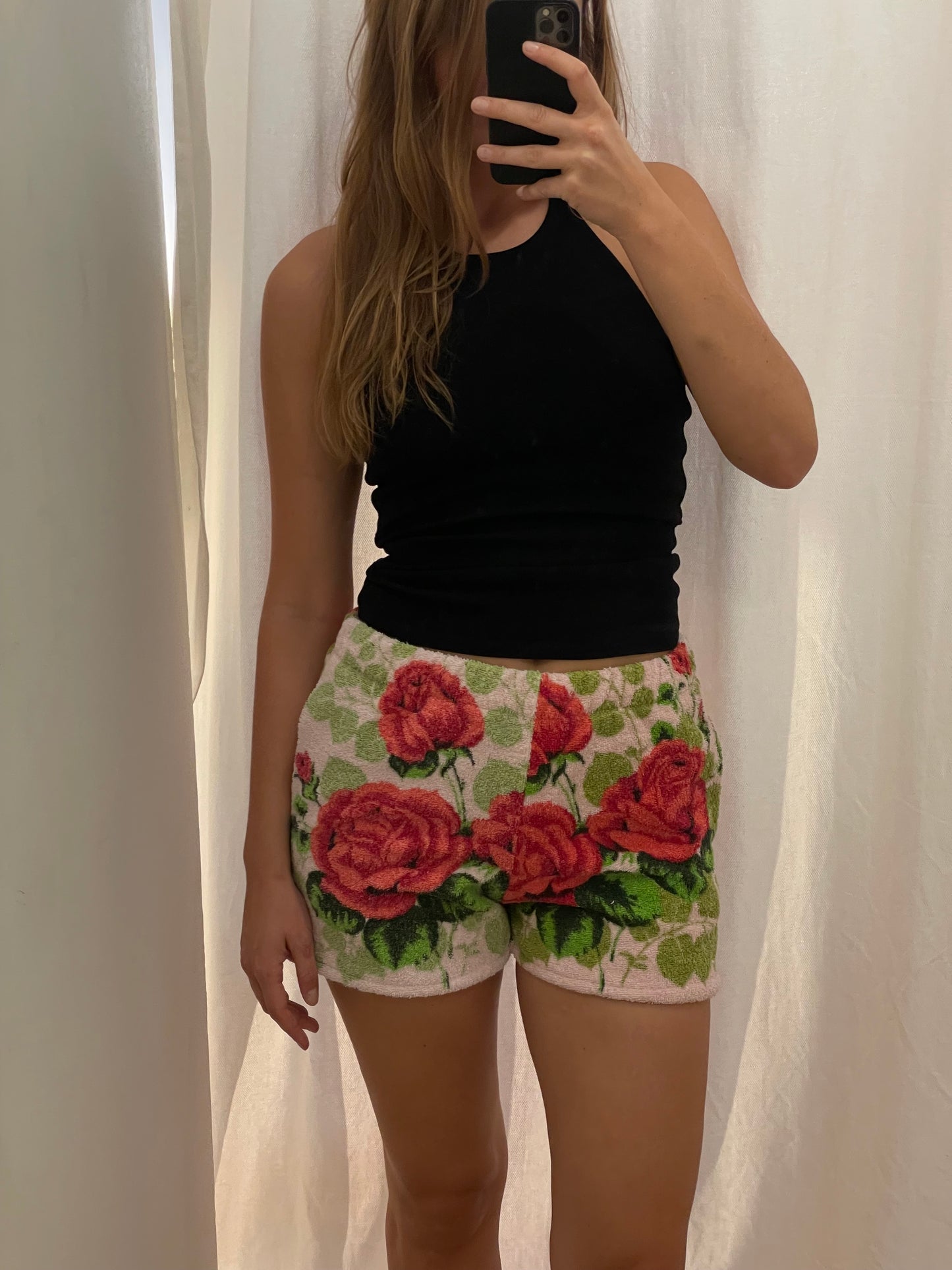 Frottee Shorts red roses / M