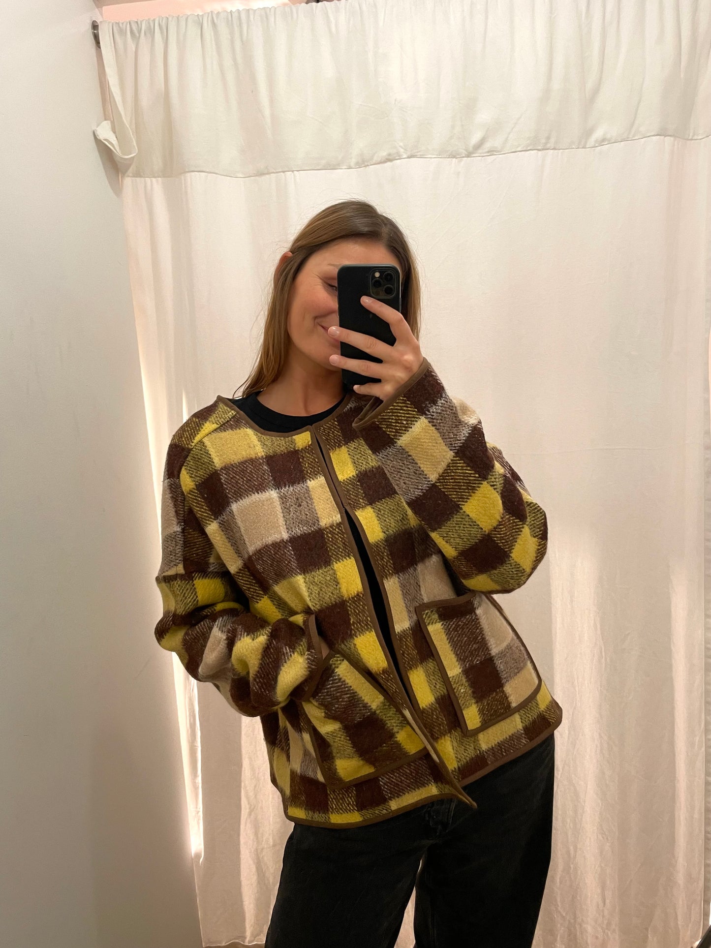 Jacke Emmi butter caramel / S-XL