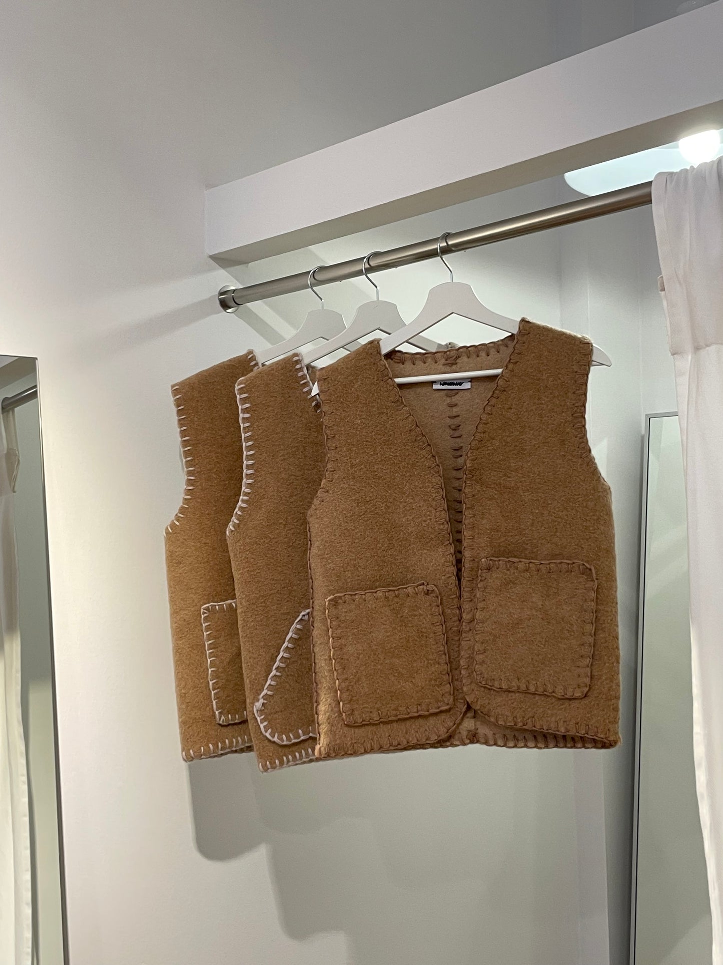 Weste Adan soft camel / L