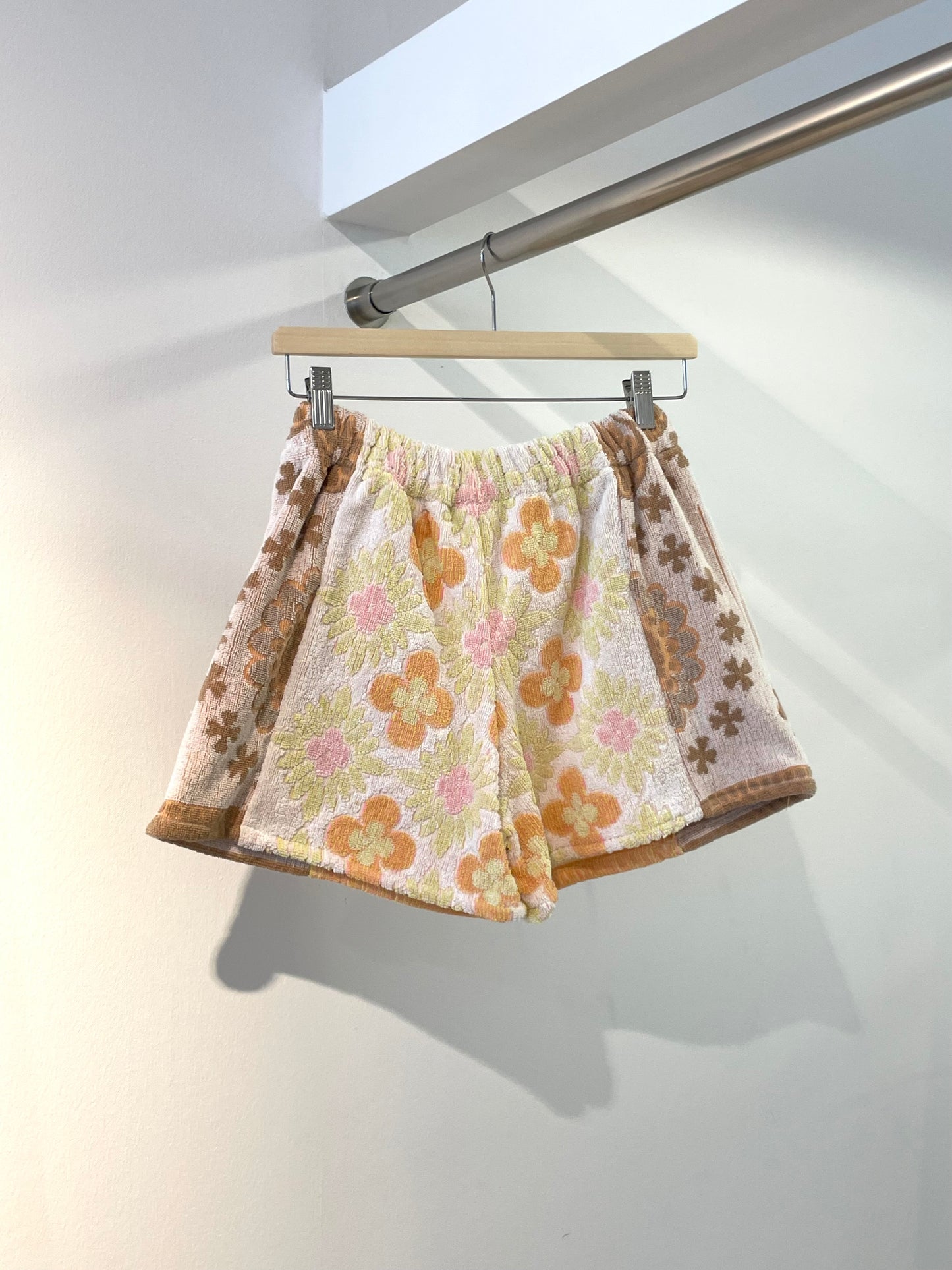 Frottee Shorts vanilla flowers / S/M