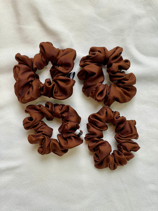 Silk Scrunchie milk chocolate