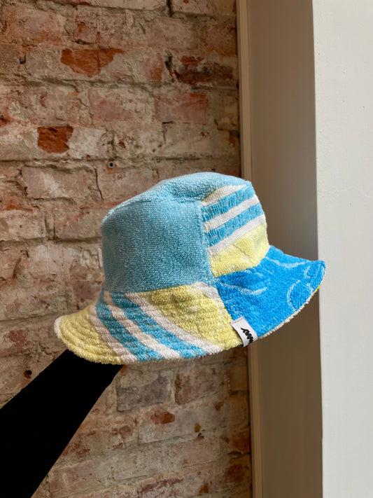 Reversible Bucket Hat playground blue water / L