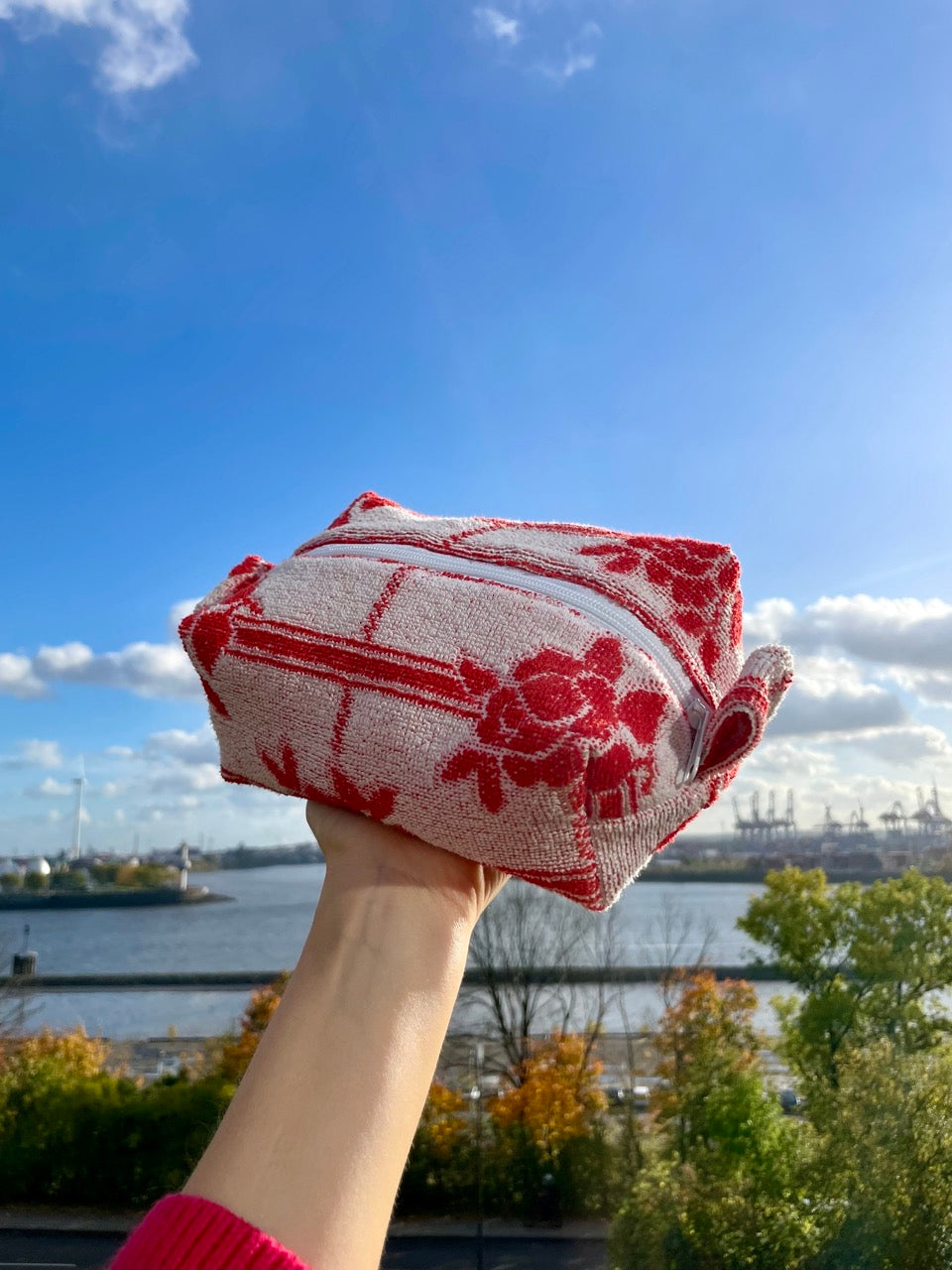 Cosmetic bag red rose