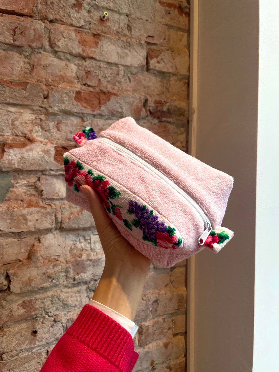 Cosmetic bag shy rose