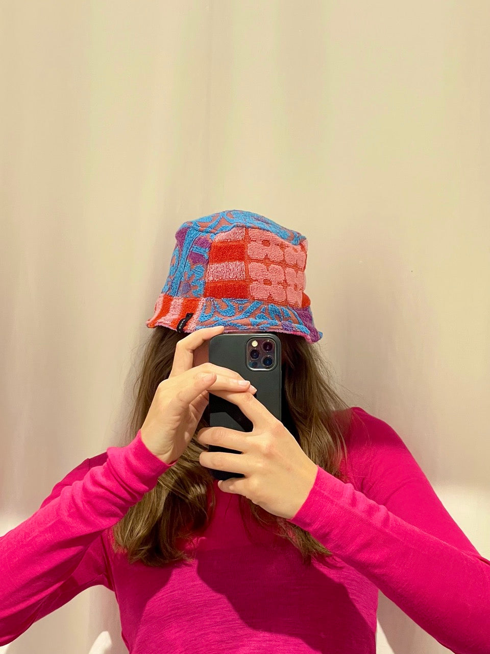 Reversible Bucket Hat days in love / S