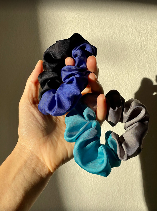 Scrunchie statement blue